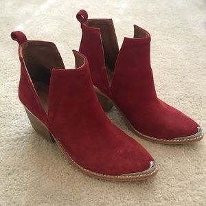 Red boots
